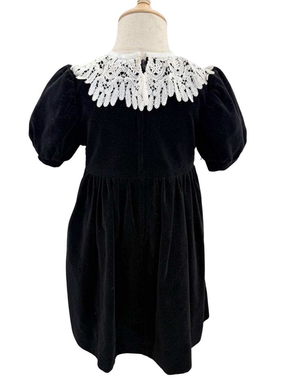 Vintage Sylvia Whyte Saks Fifth Avenue Pink Roses Black Velvet Dress Girls 4T - Picture 5 of 8